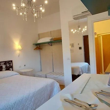La Della Castellana 3*