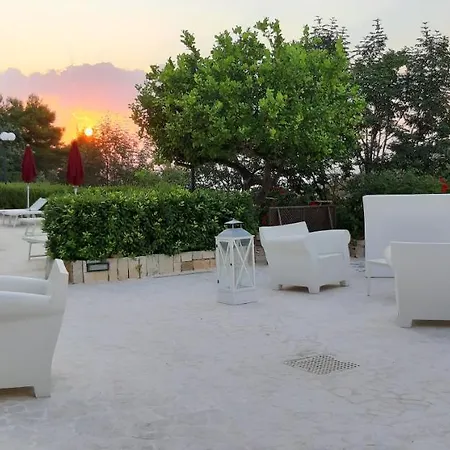 Hotel La Della Castellana 3*